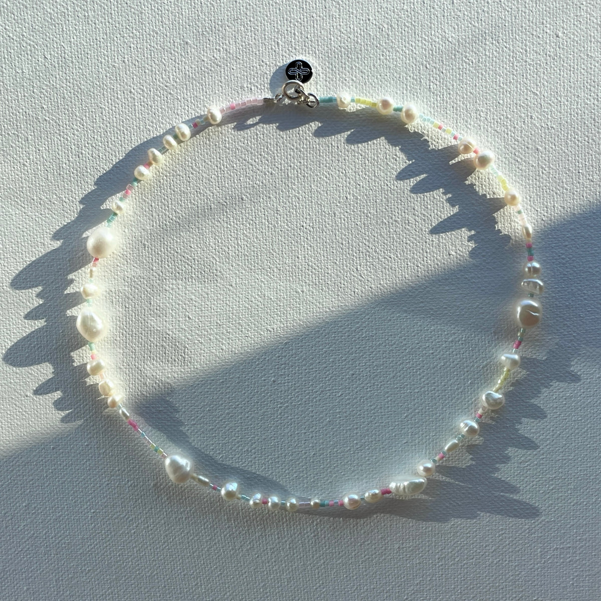 Everybody's Pearls In Colours