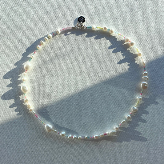 Everybody's Pearls In Colours