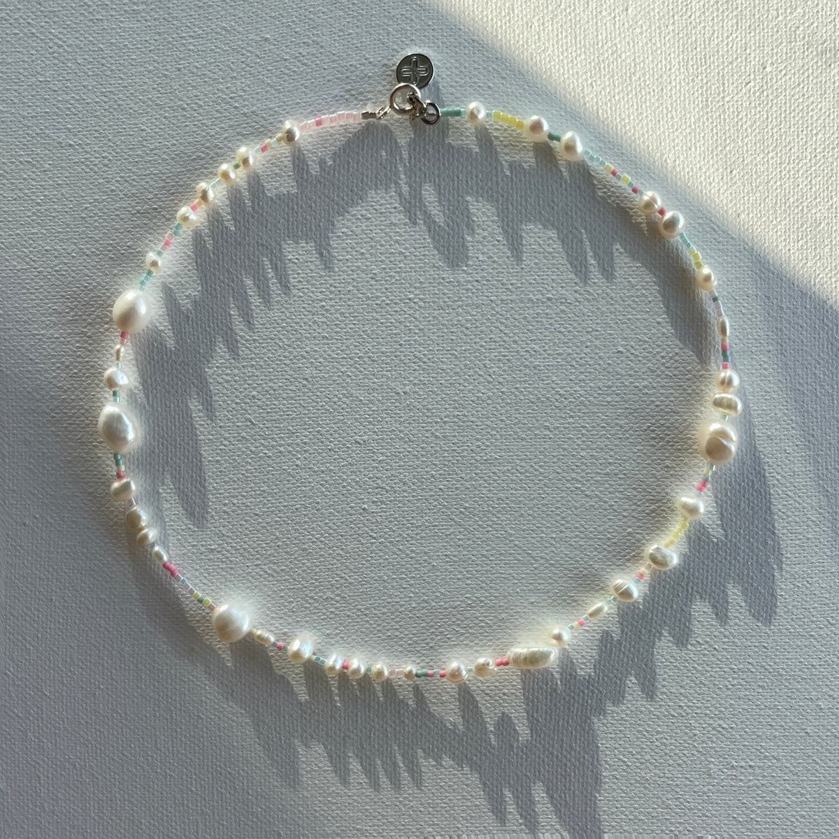 Everybody's Pearls In Colours