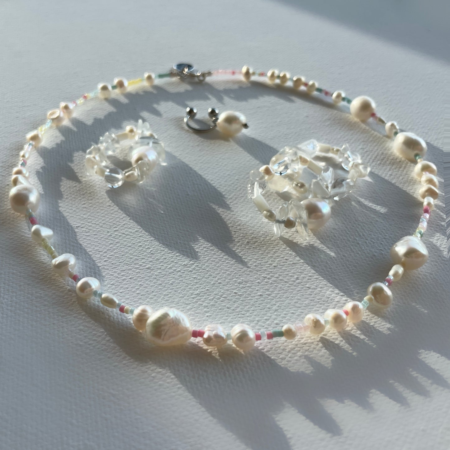 Everybody's Pearls In Colours