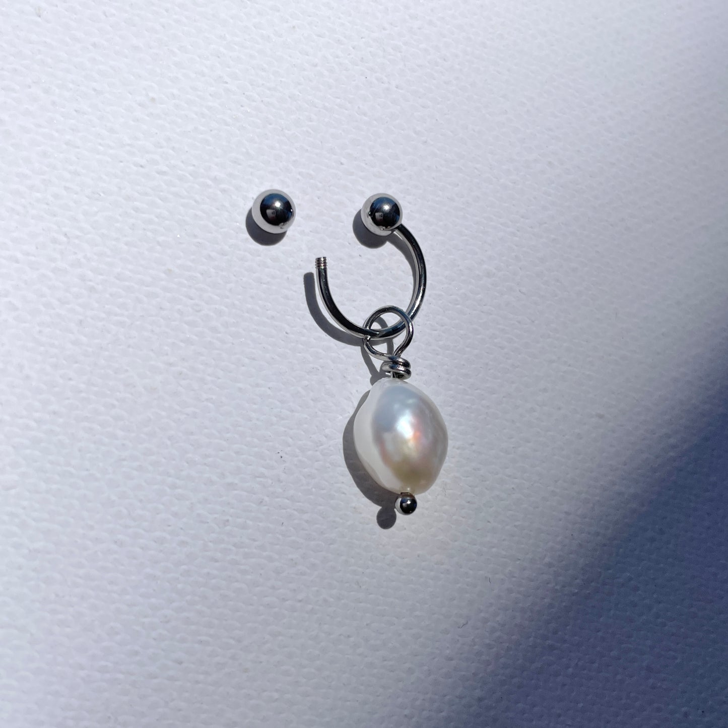 Radical Simplicity Pearl Earring